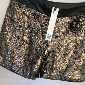 HOUSE OF HARLOW 1960 Glittering Champagne Gold Shorts - NWT